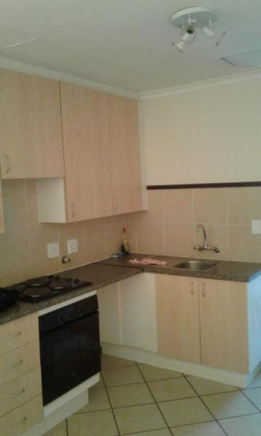 Bachelor to Rent at Wonderpark Estates
